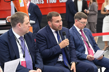 «ИННОПРОМ-2026»: председатель Правительства Тульской области Михаил Пантелеев рассказал о поддержке малого и среднего бизнеса в регионе